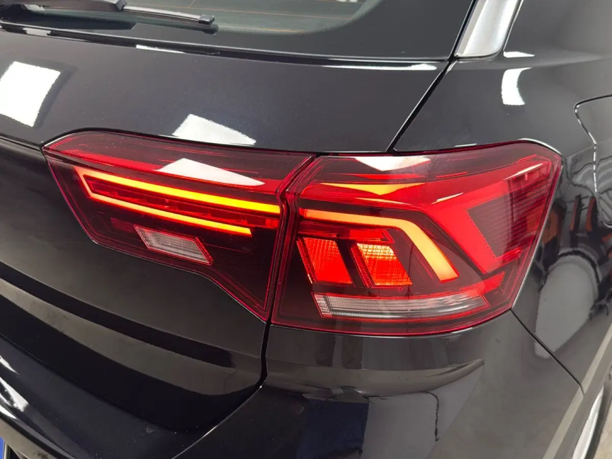 Volkswagen T-Roc usata a Varese (9)