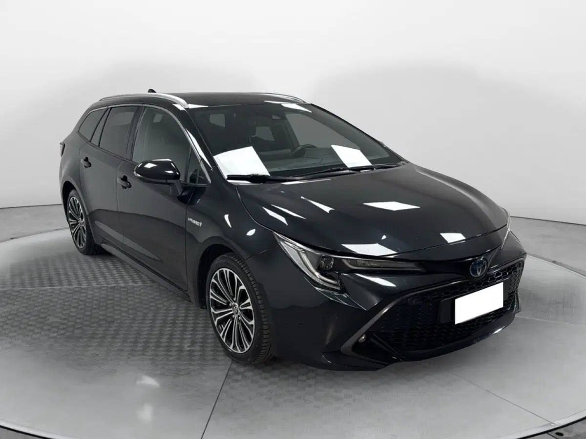 Toyota Corolla Touring Sports usata a Varese (3)
