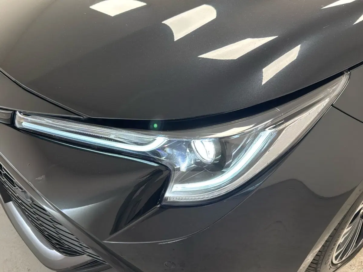 Toyota Corolla Touring Sports usata a Varese (7)