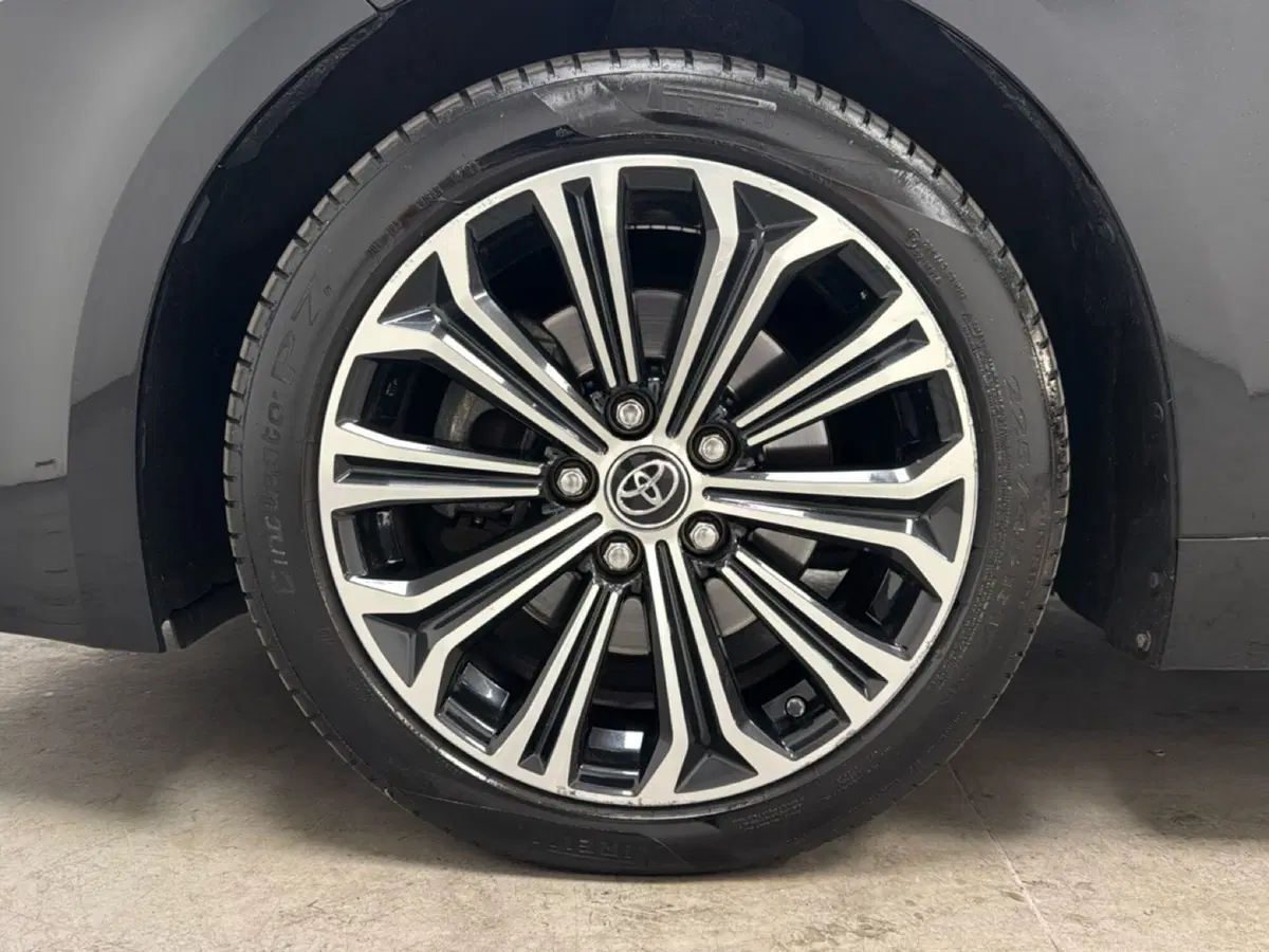 Toyota Corolla Touring Sports usata a Varese (9)