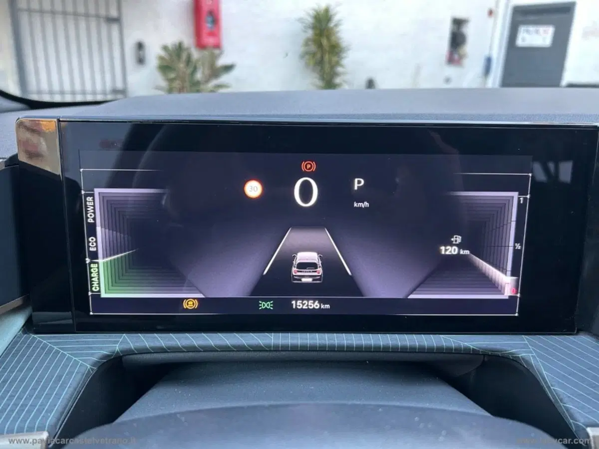 Lancia Ypsilon usata a Salerno (14)