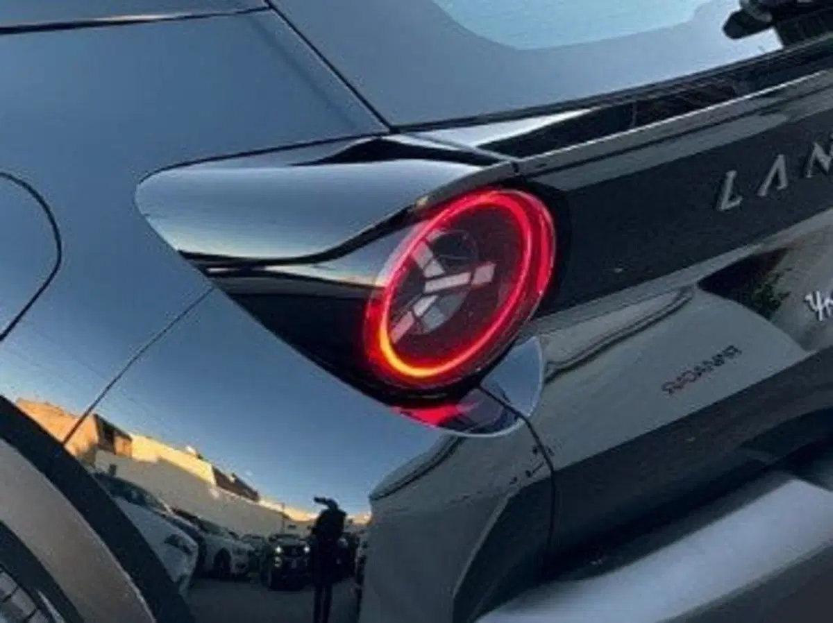 Lancia Ypsilon usata a Salerno (19)