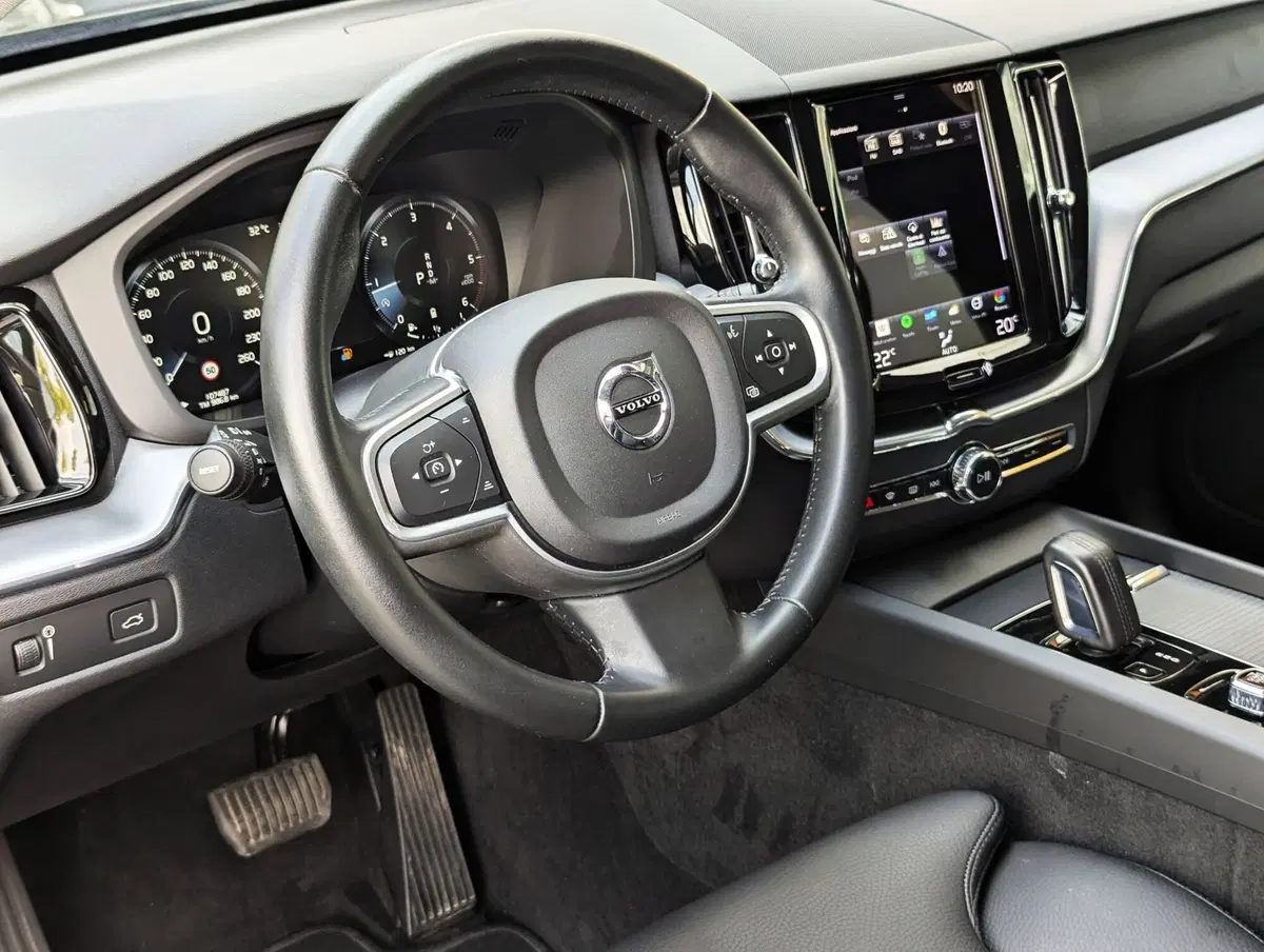 Volvo XC60 usata a Pescara (11)