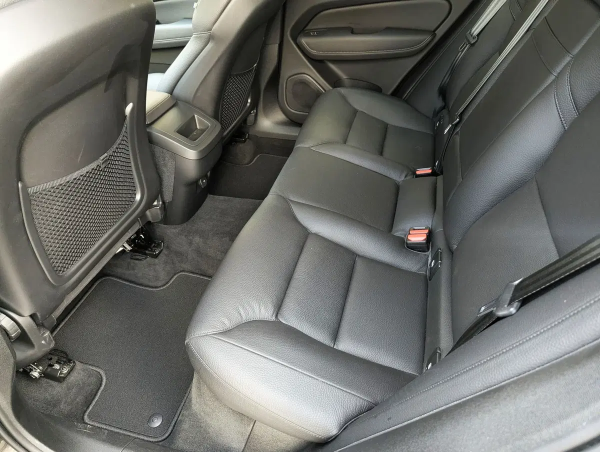 Volvo XC60 usata a Pescara (12)