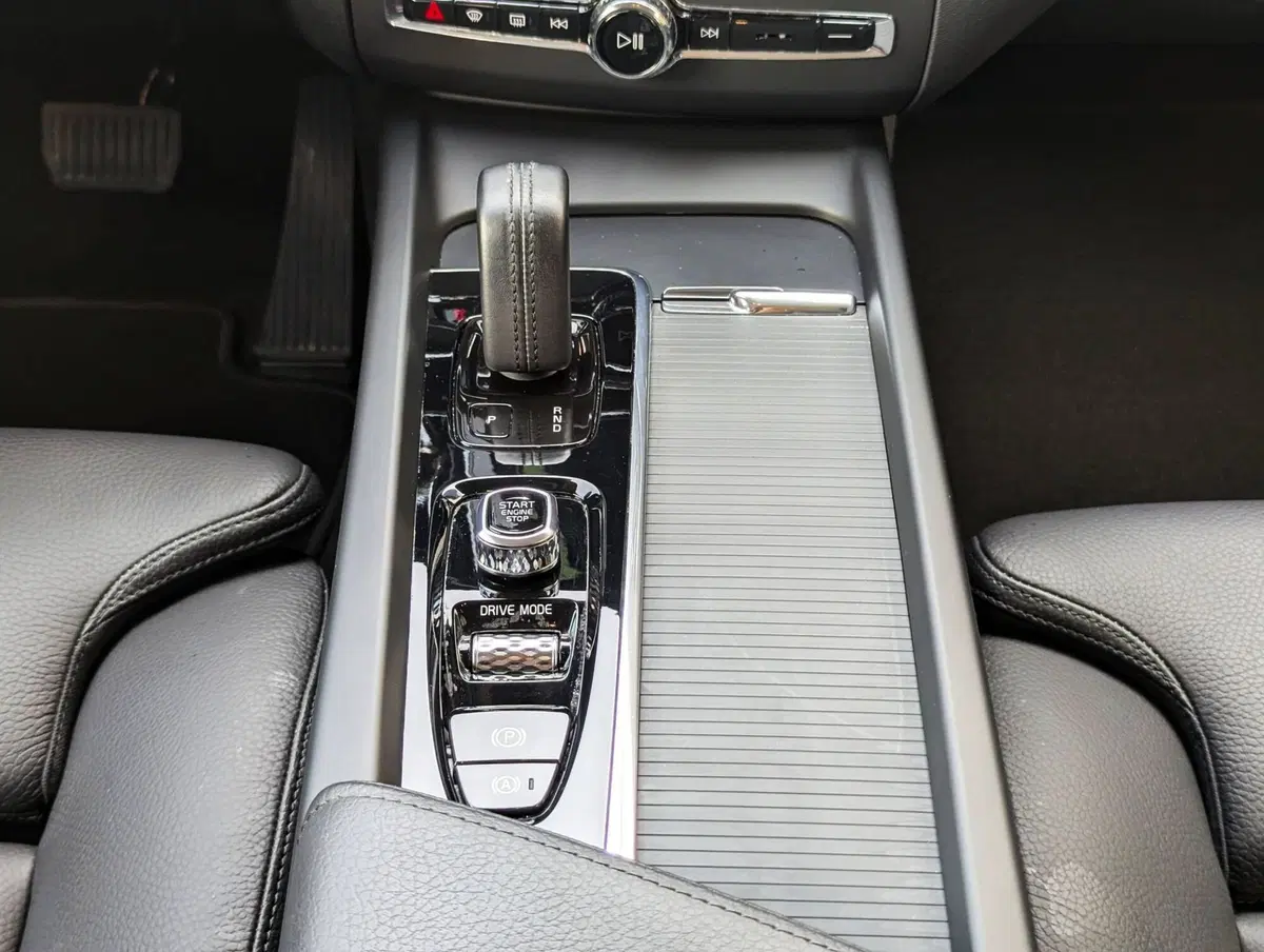 Volvo XC60 usata a Pescara (13)