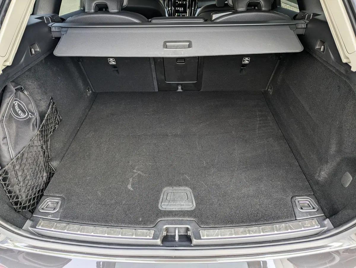 Volvo XC60 usata a Pescara (15)