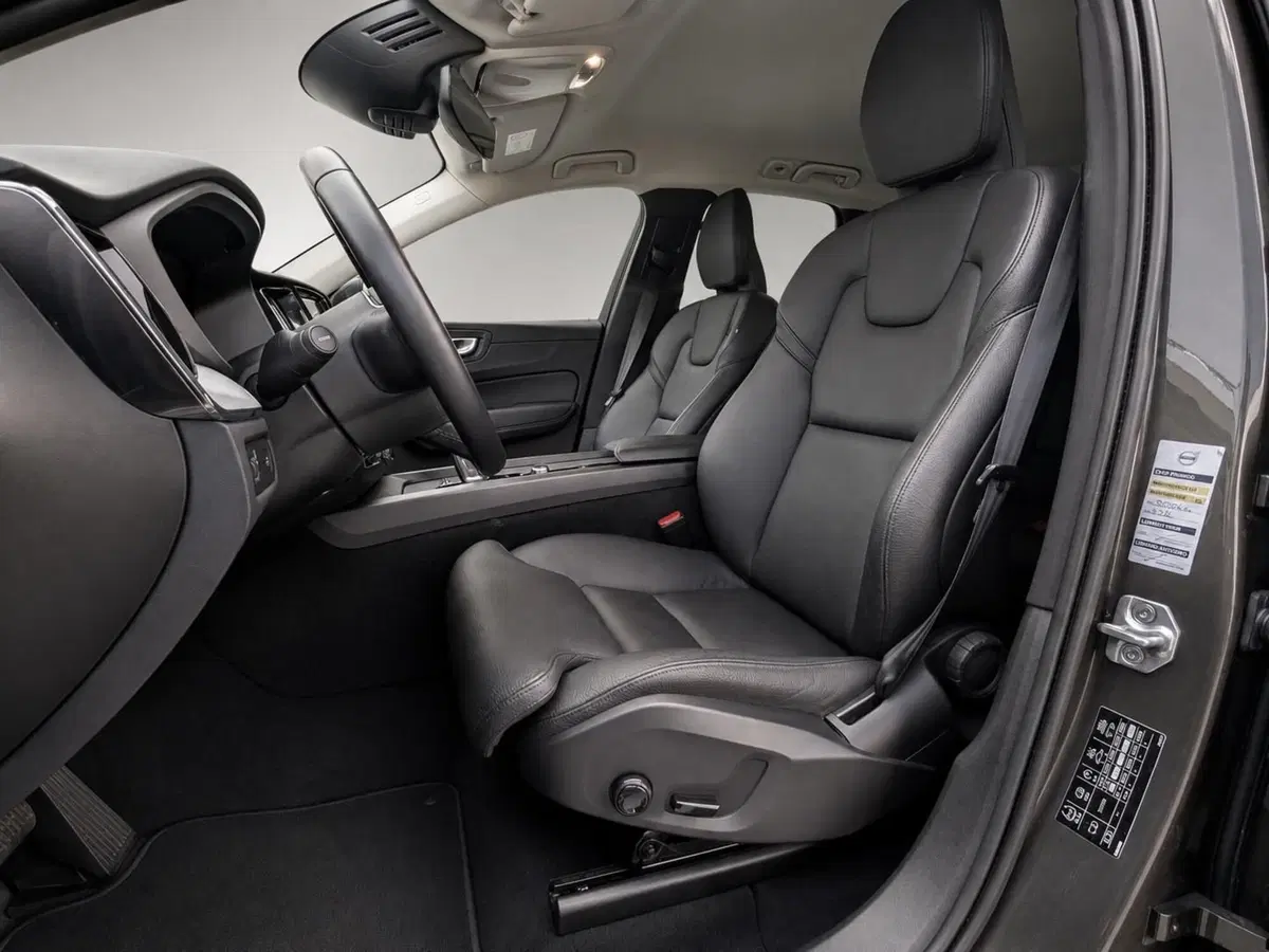 Volvo XC60 usata a Pescara (7)