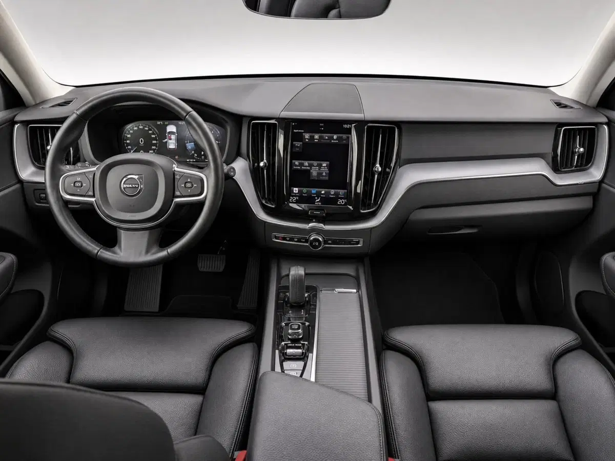 Volvo XC60 usata a Pescara (8)