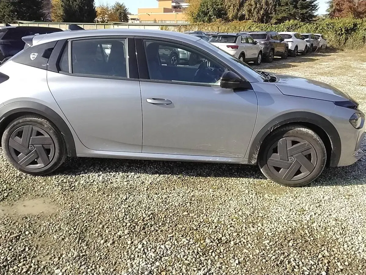 Lancia Ypsilon usata a Salerno (18)