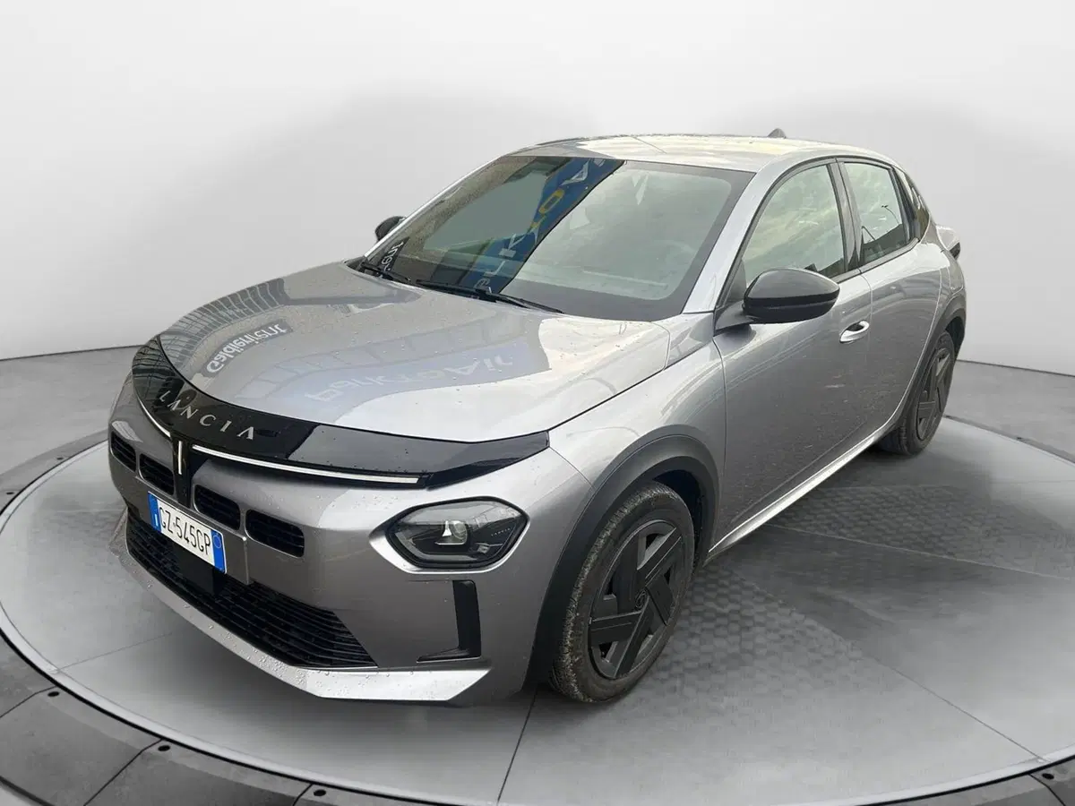 Lancia Ypsilon usata a Salerno
