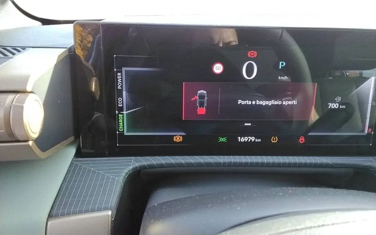 Lancia Ypsilon usata a Salerno (7)