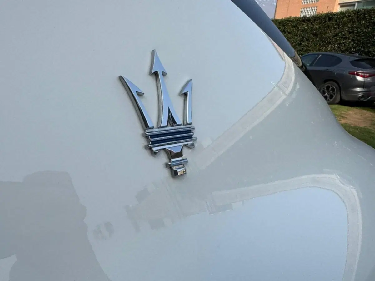 Maserati Levante usata a Salerno (17)