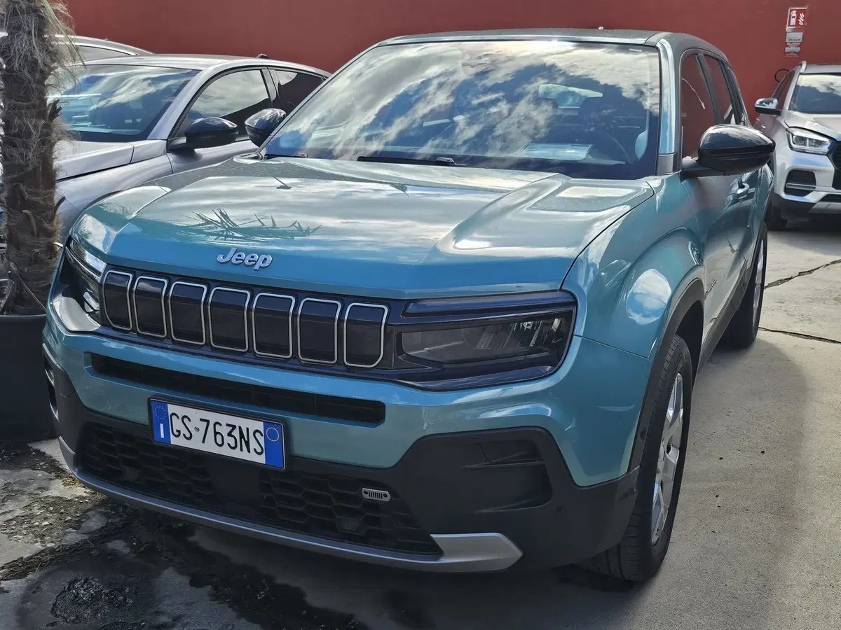 Jeep Avenger usata a Salerno