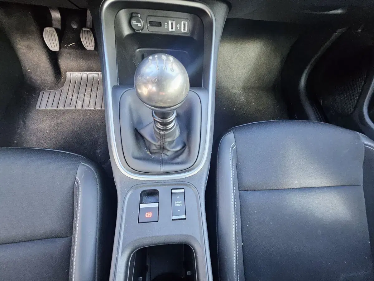 Jeep Avenger usata a Salerno (20)