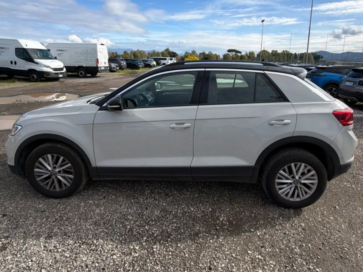 Volkswagen T-Roc usata a Salerno (13)