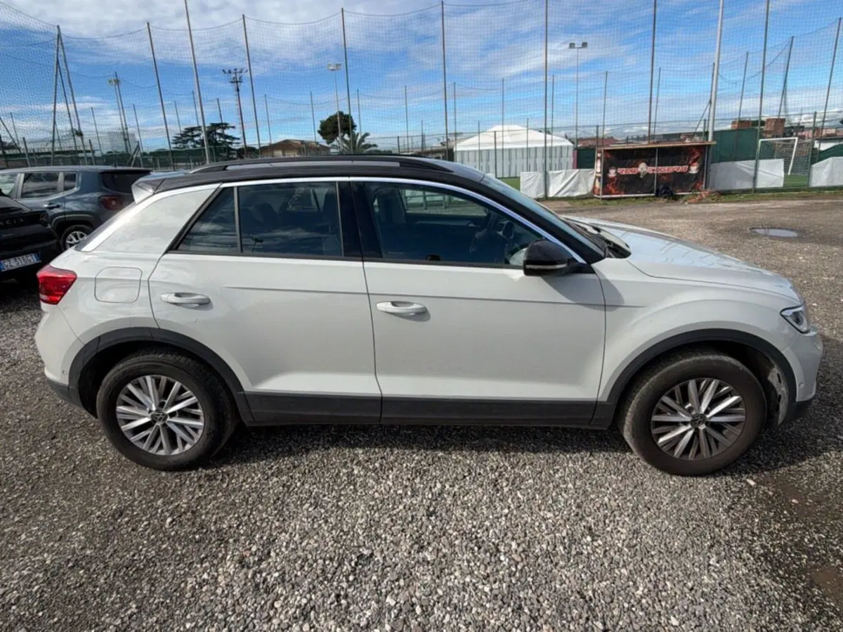 Volkswagen T-Roc usata a Salerno (18)