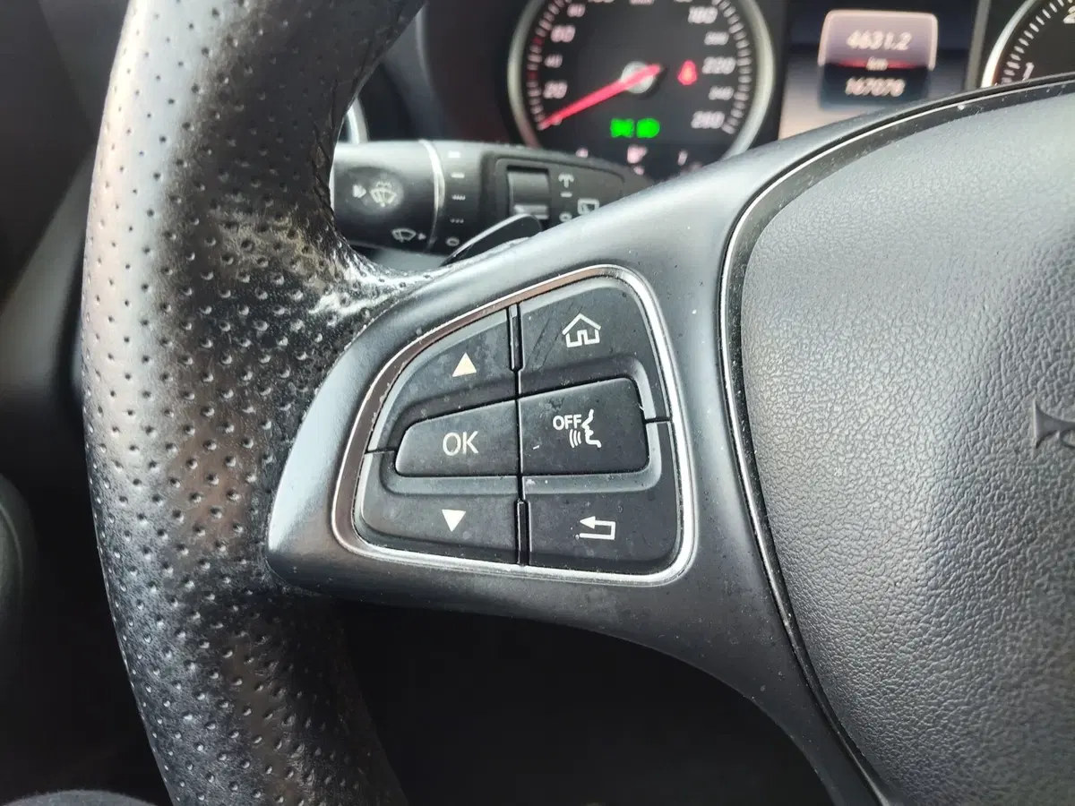 Mercedes-Benz GLC SUV usata a Modena (16)