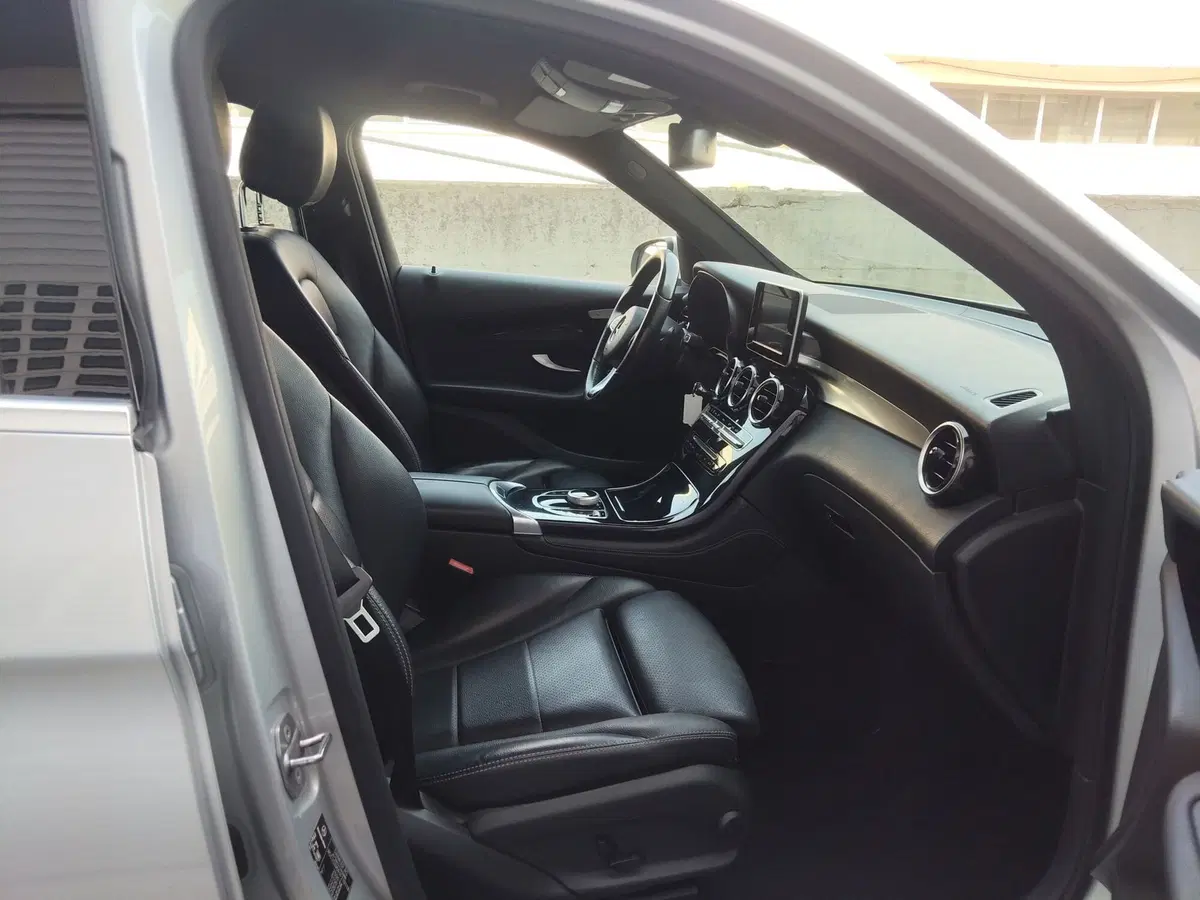 Mercedes-Benz GLC SUV usata a Modena (19)