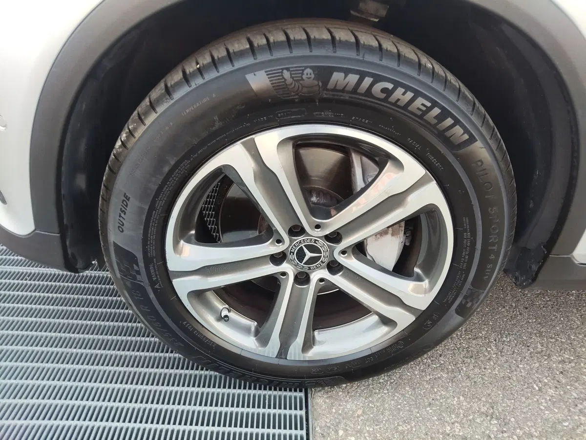 Mercedes-Benz GLC SUV usata a Modena (6)