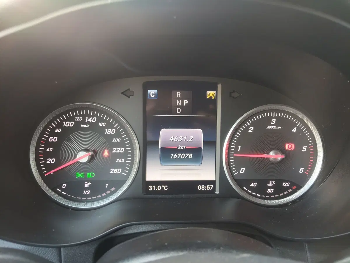 Mercedes-Benz GLC SUV usata a Modena (9)