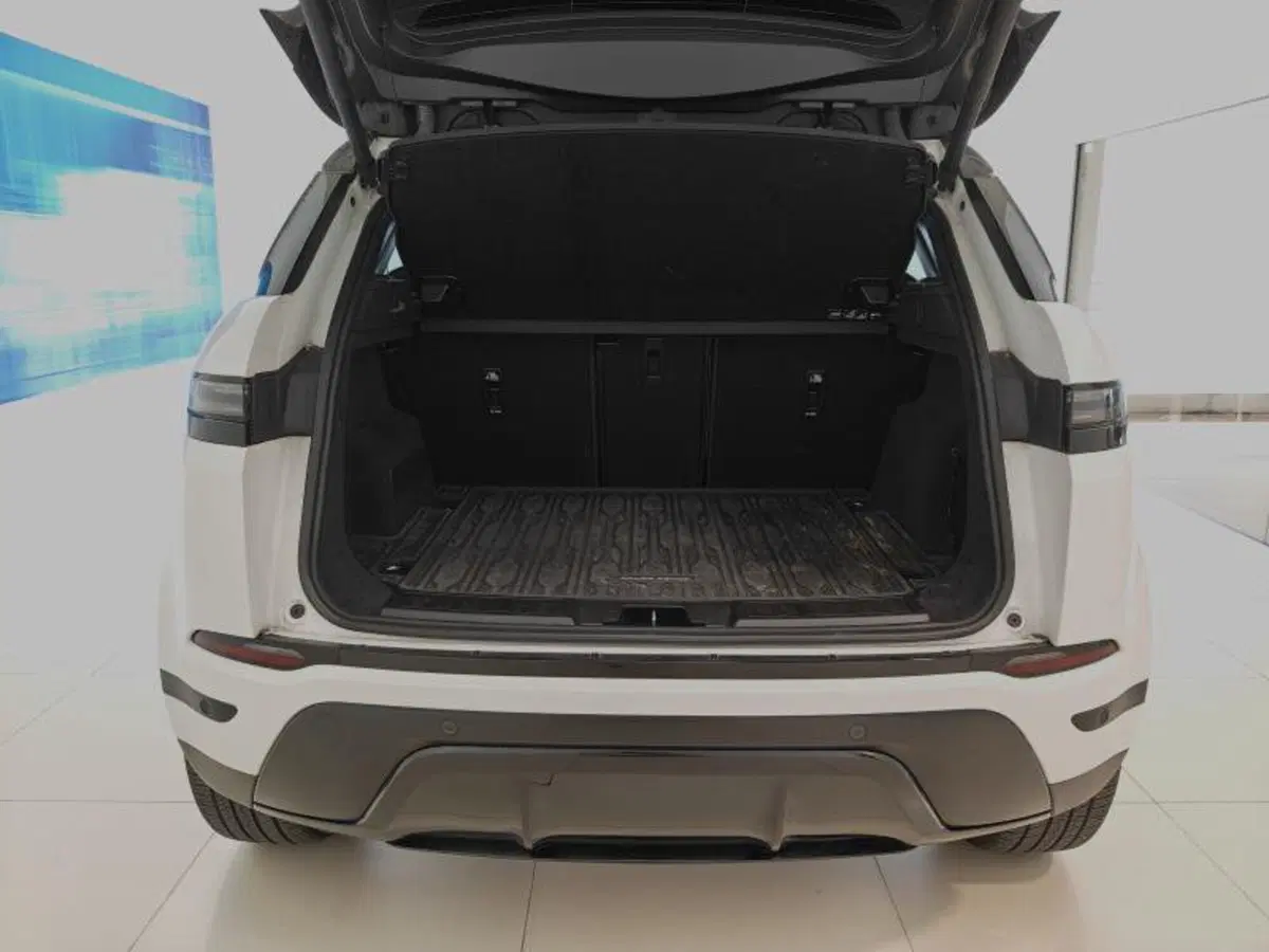 Land Rover Range Rover Evoque usata a Venezia (12)
