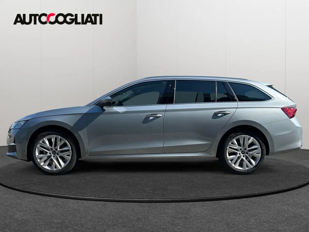 Skoda Octavia Station Wagon nuova a Lecco (4)
