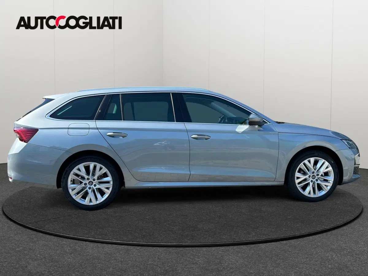 Skoda Octavia Station Wagon nuova a Lecco (8)