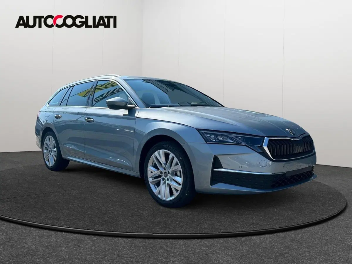 Skoda Octavia Station Wagon nuova a Lecco (3)