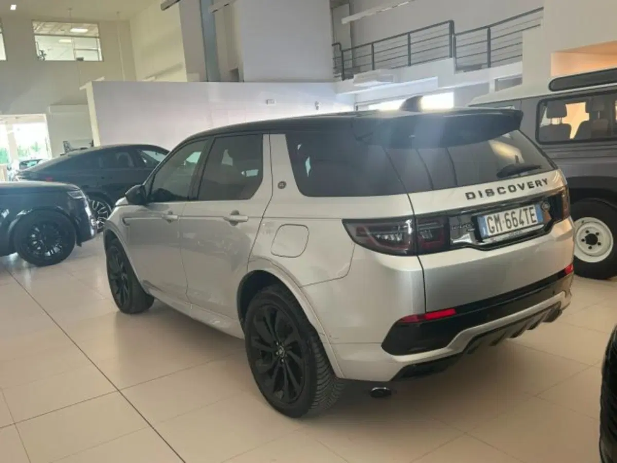 Land Rover Discovery Sport usata a Lucca (6)