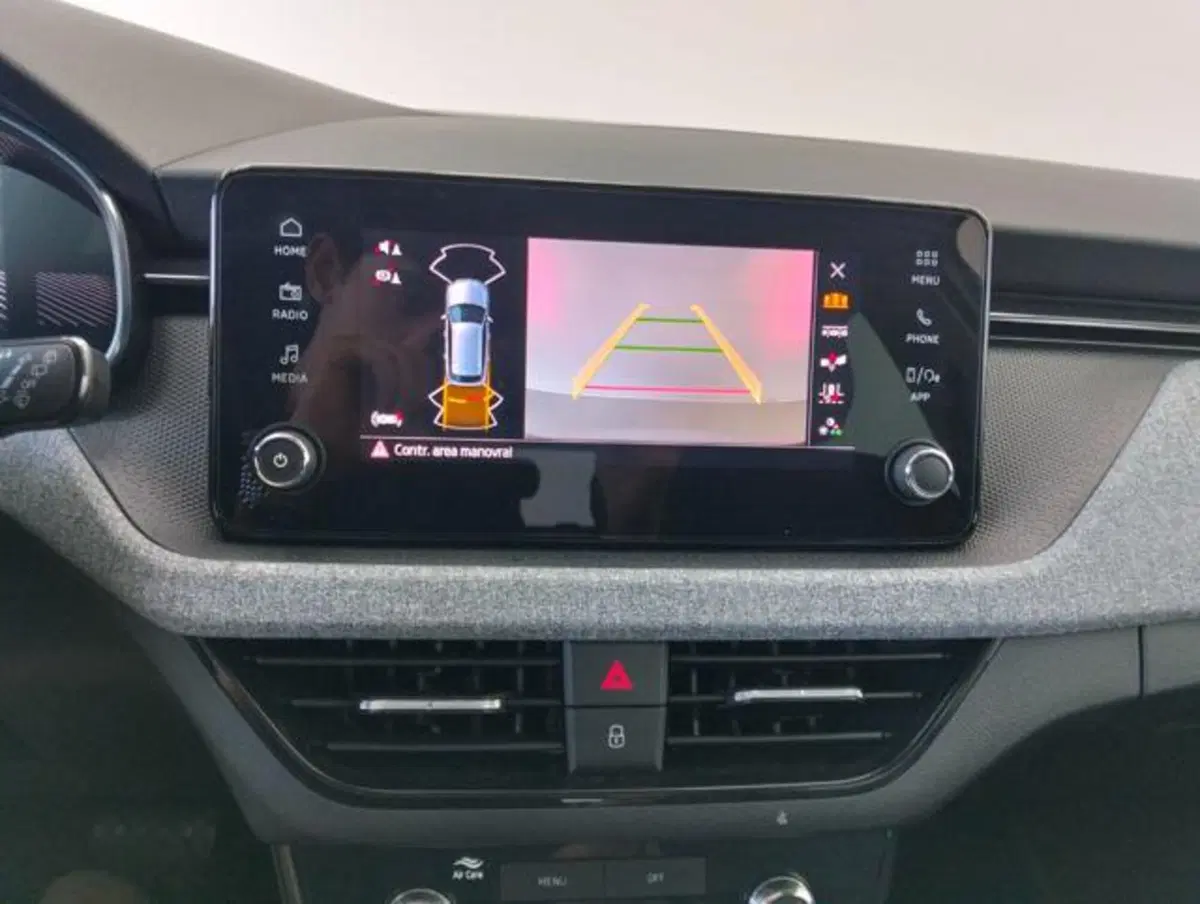 Skoda Kamiq usata a Como (16)