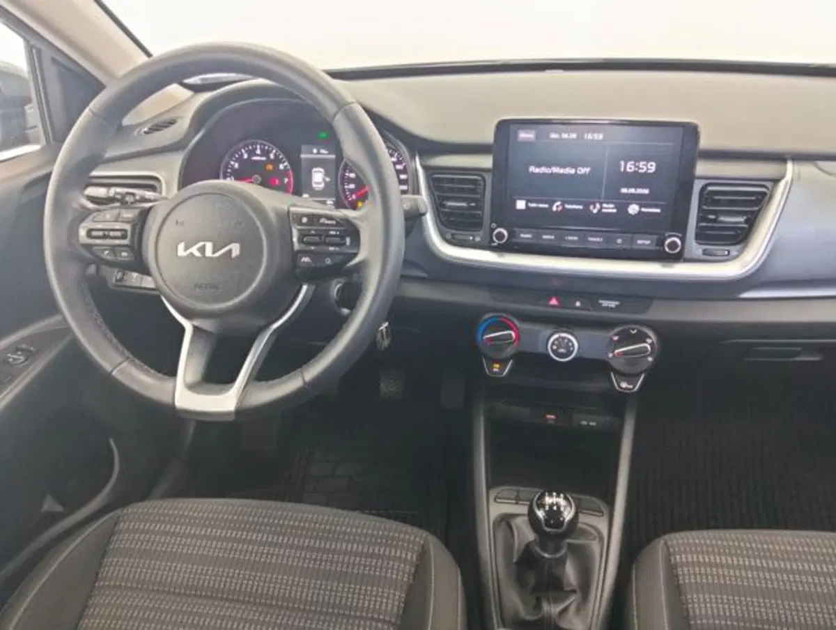 Kia Stonic usata a Como (10)