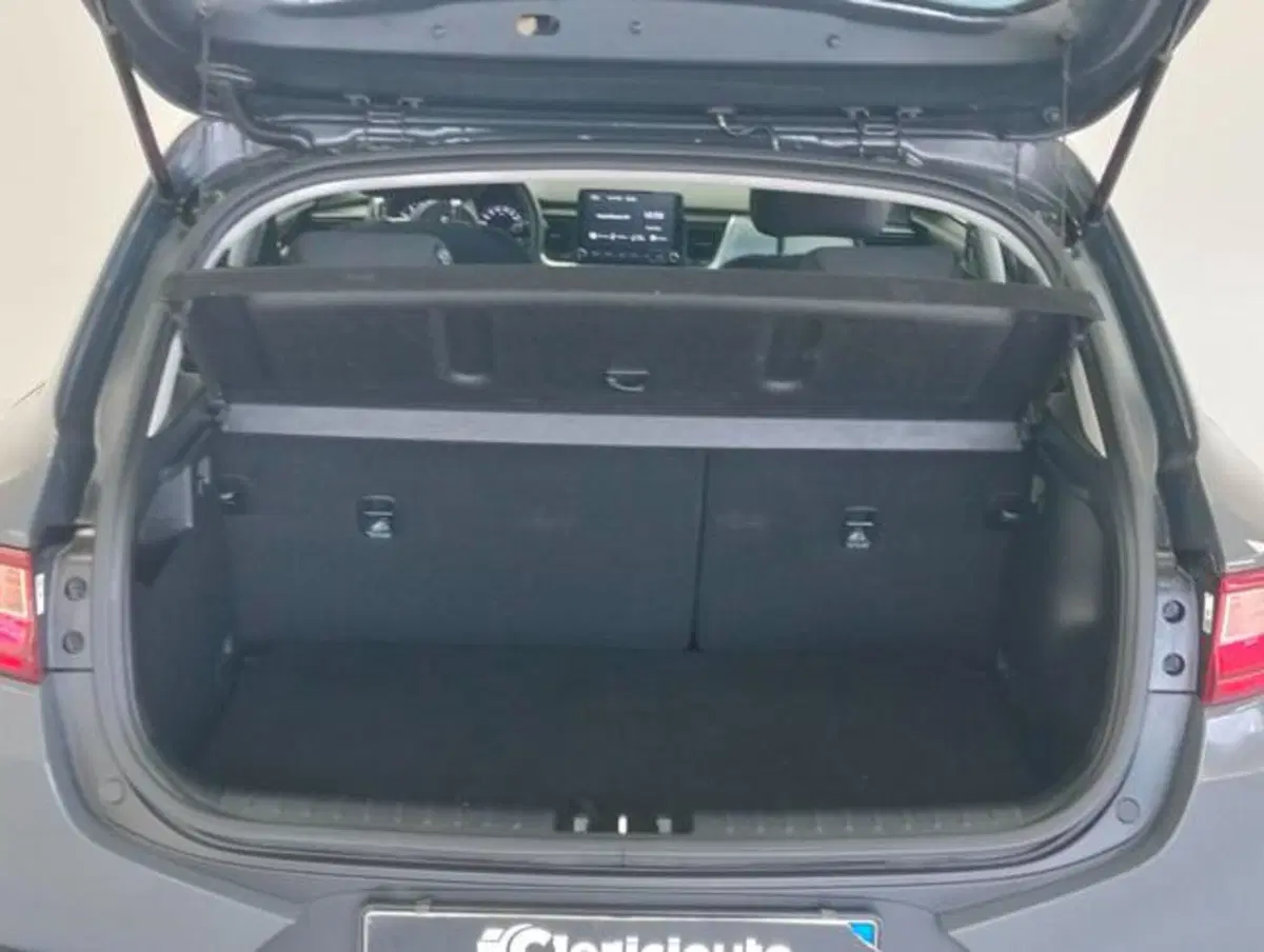 Kia Stonic usata a Como (17)