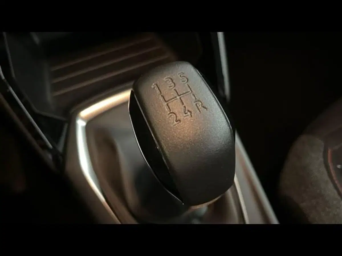 Peugeot 208 usata a Firenze (9)