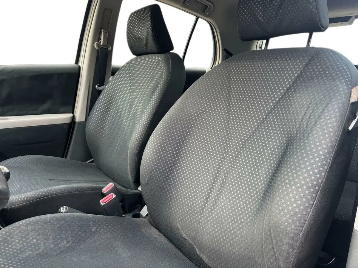 Toyota Yaris usata a Sondrio (10)