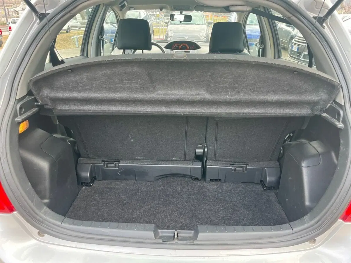 Toyota Yaris usata a Sondrio (12)