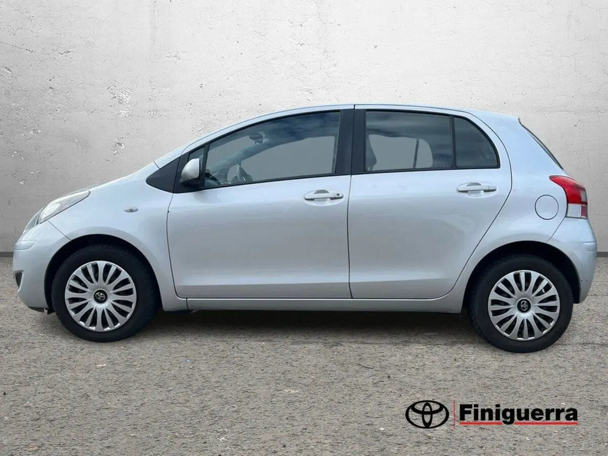 Toyota Yaris usata a Sondrio (6)