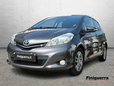 Toyota Yaris 1.3 5 porte Style del 2014 usata a Talamona