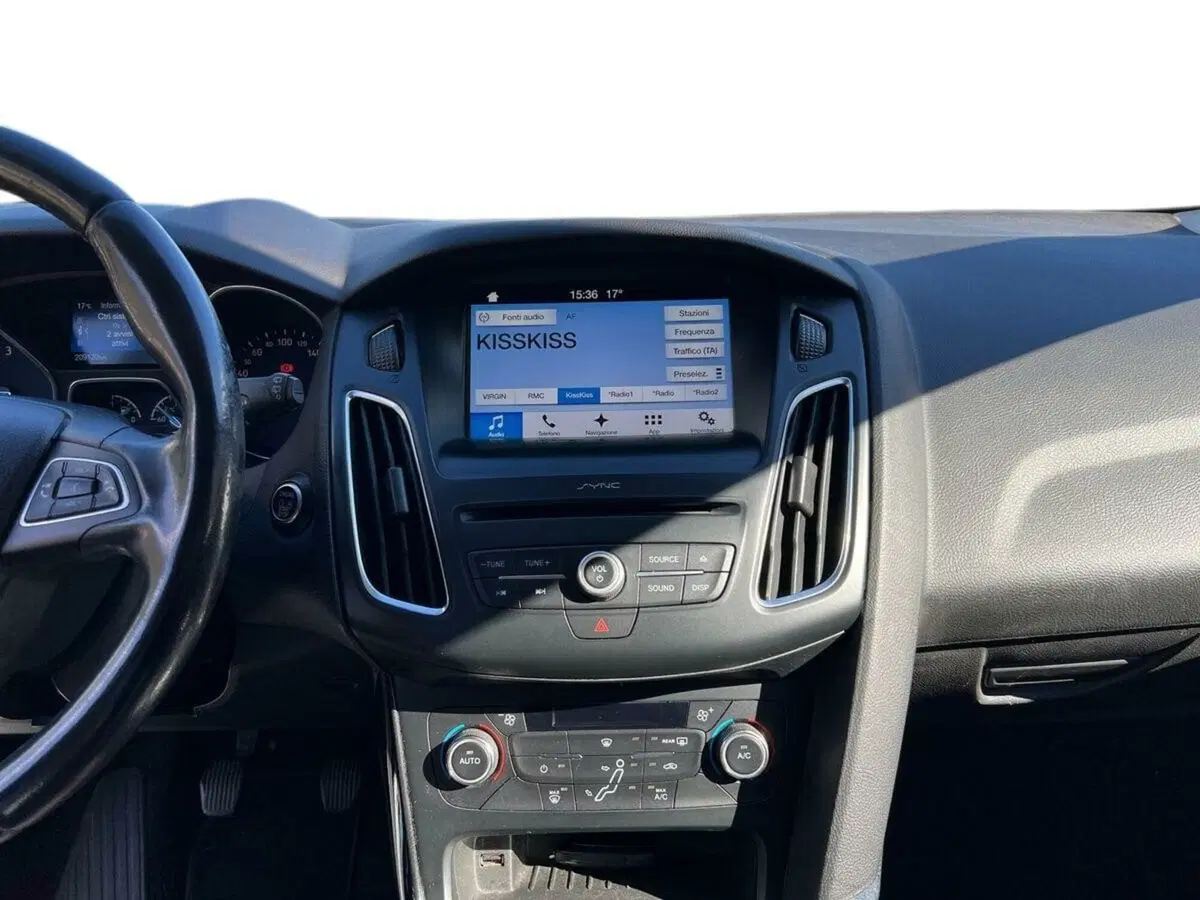 Ford Focus Station Wagon usata a Sondrio (13)