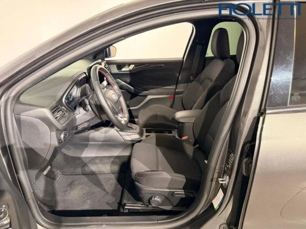 Ford Focus Station Wagon usata a Brescia (10)