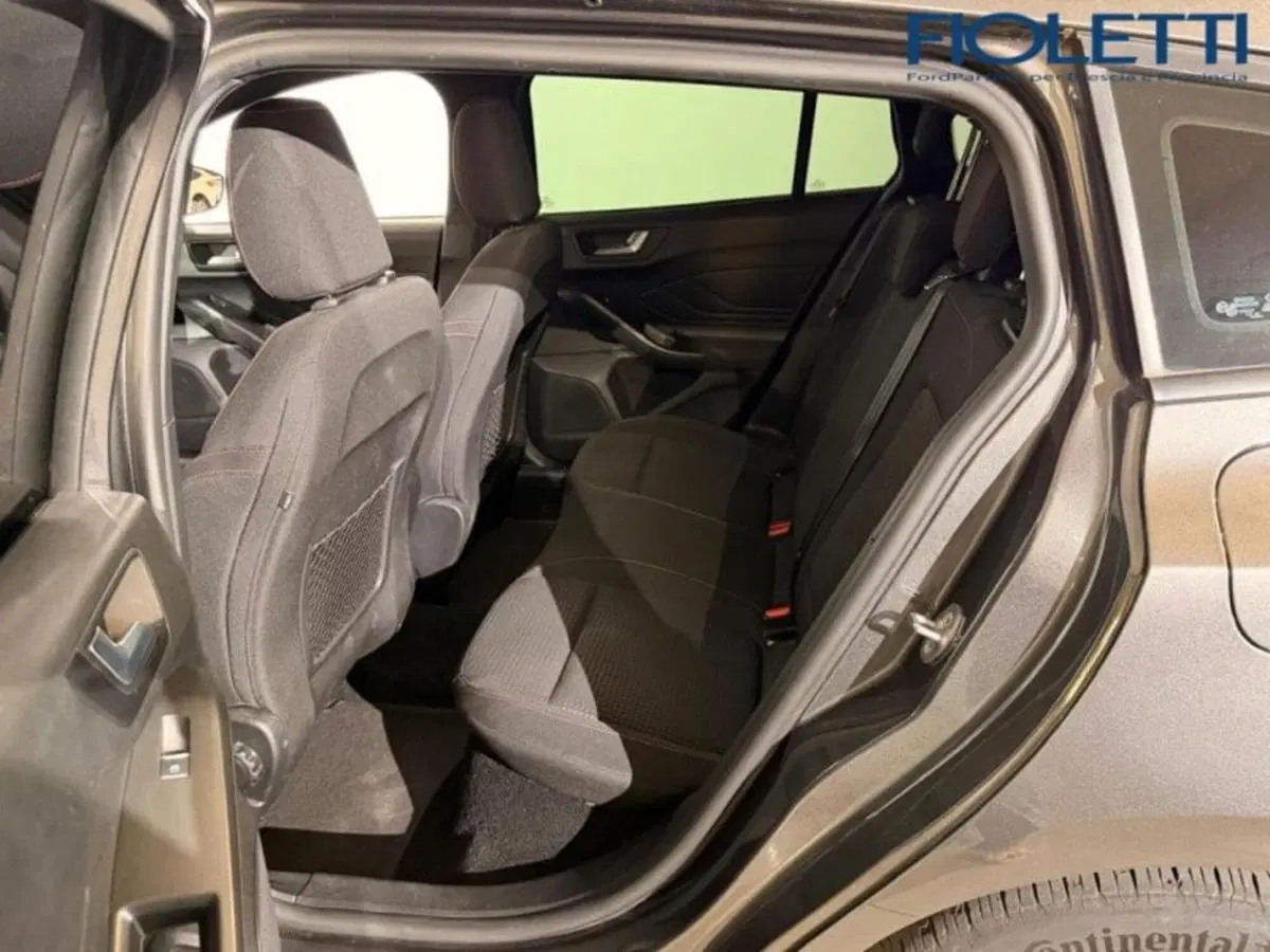 Ford Focus Station Wagon usata a Brescia (11)