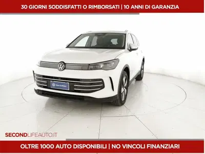 Volkswagen Tiguan 2.0 tdi Elegance 4motion 193cv dsg del 2024 usata a San Salvo