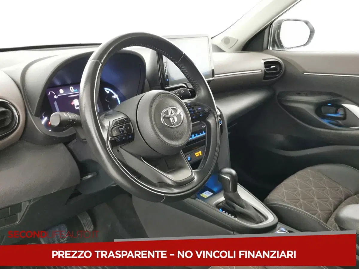 Toyota Yaris Cross usata a Chieti (11)