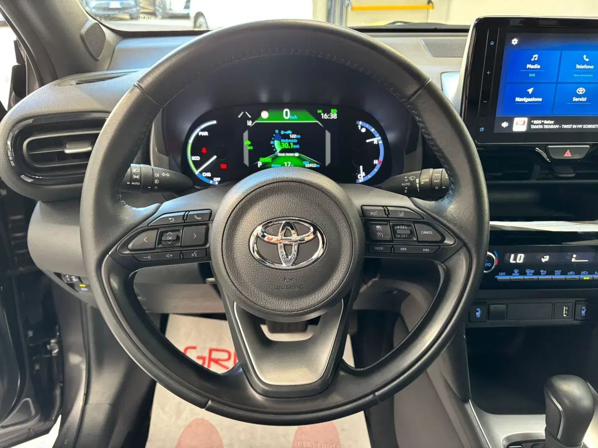 Toyota Yaris Cross usata a Modena (9)