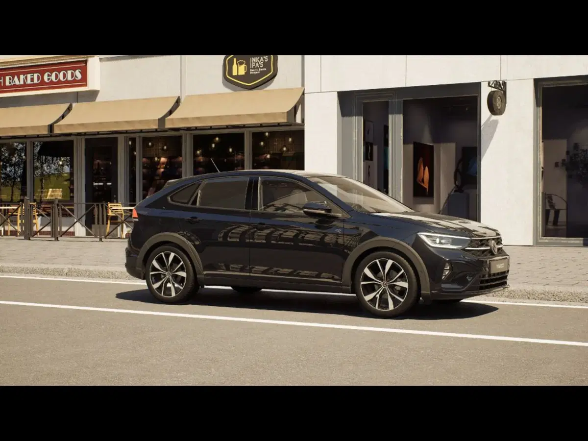 Volkswagen Taigo nuova a Livorno (3)
