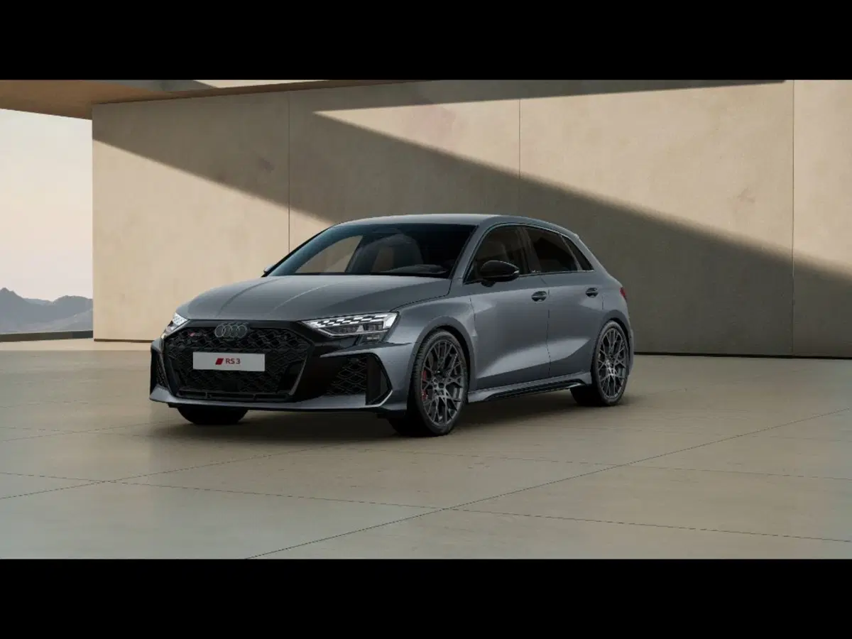 Audi A3 Sportback nuova a Livorno