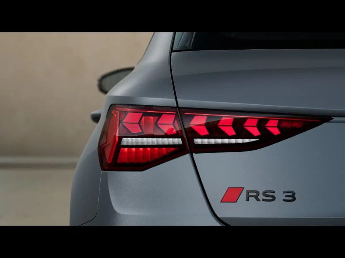 Audi A3 Sportback nuova a Livorno (7)