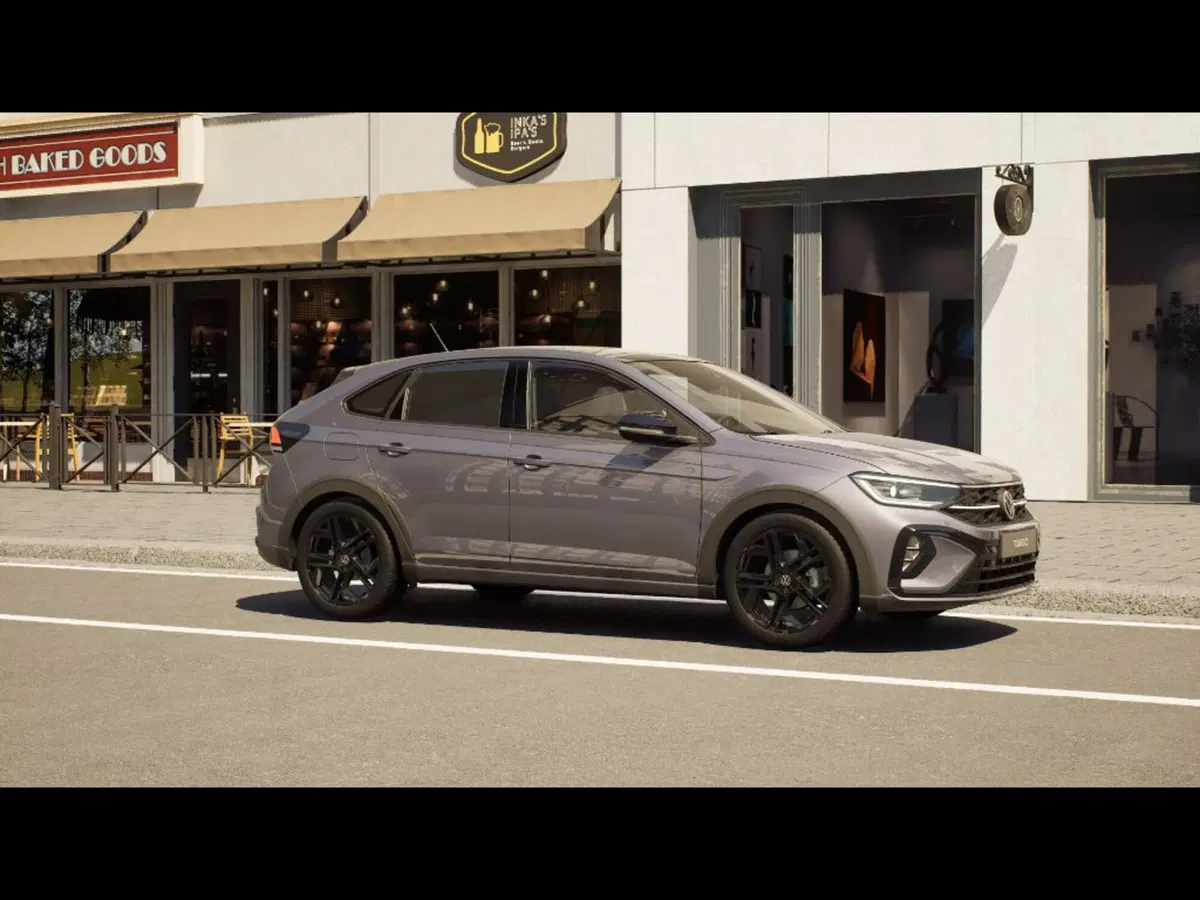 Volkswagen Taigo nuova a Livorno (3)