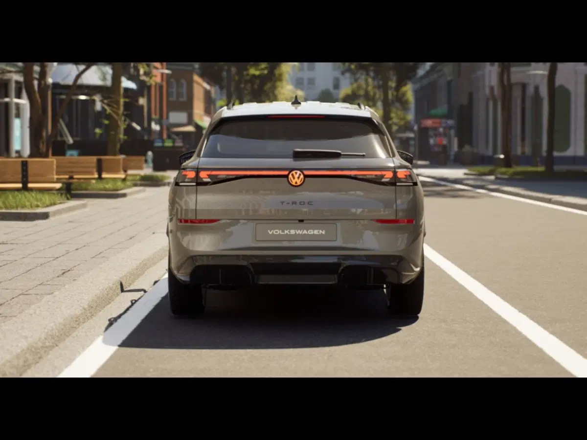 Volkswagen T-Roc nuova a Livorno (11)