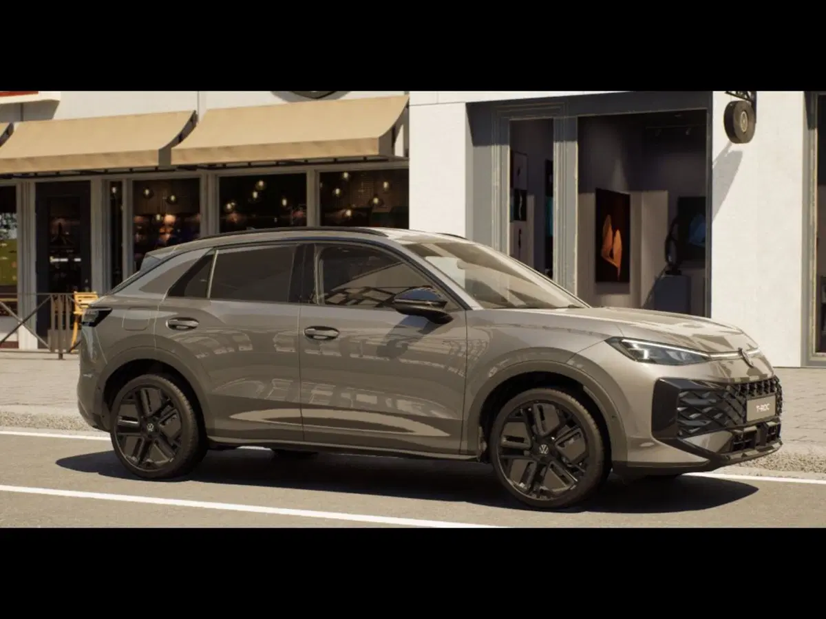 Volkswagen T-Roc nuova a Livorno (3)