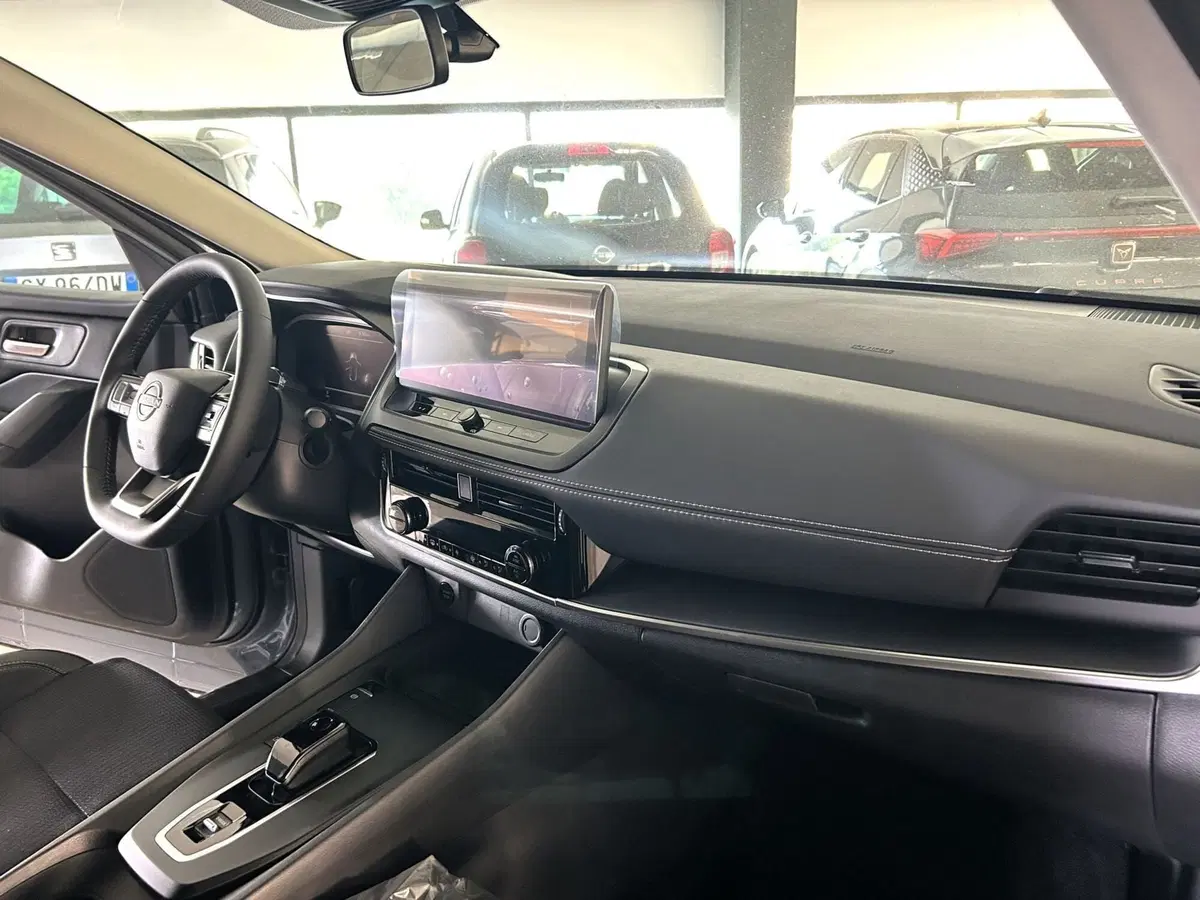 Nissan Qashqai nuova a Ferrara (12)